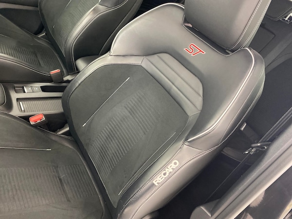 Used Ford Focus 2020 for sale - 76077711: Photo 17