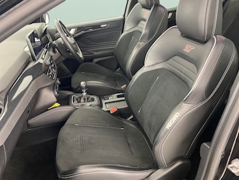 Used Ford Focus 2020 for sale - 76077711: Photo 4