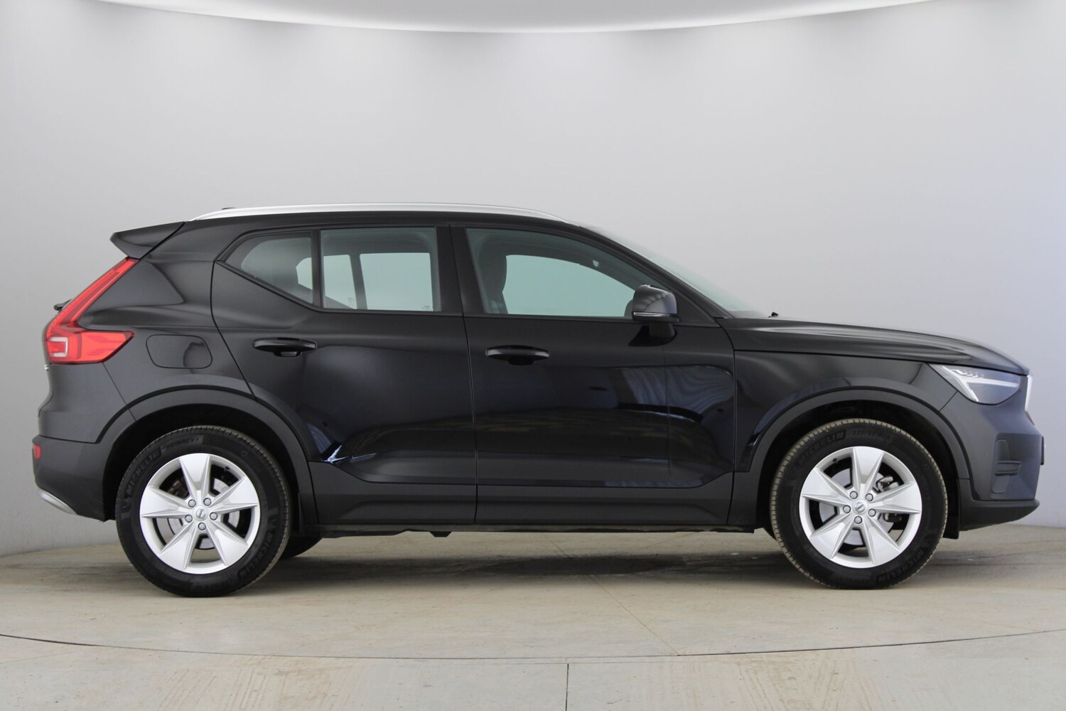 Used Volvo XC40 2024 for sale - 77730621: Photo 9