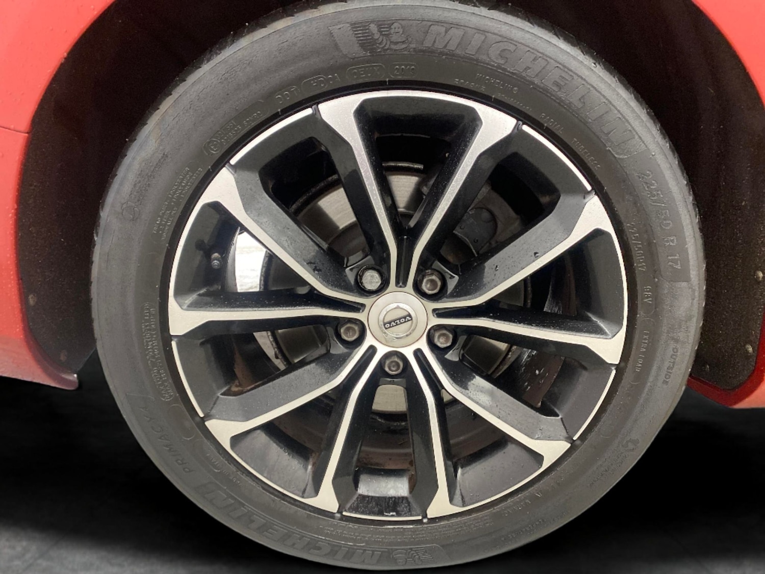 Used Volvo V60 2018 for sale - 76762928: Photo 28