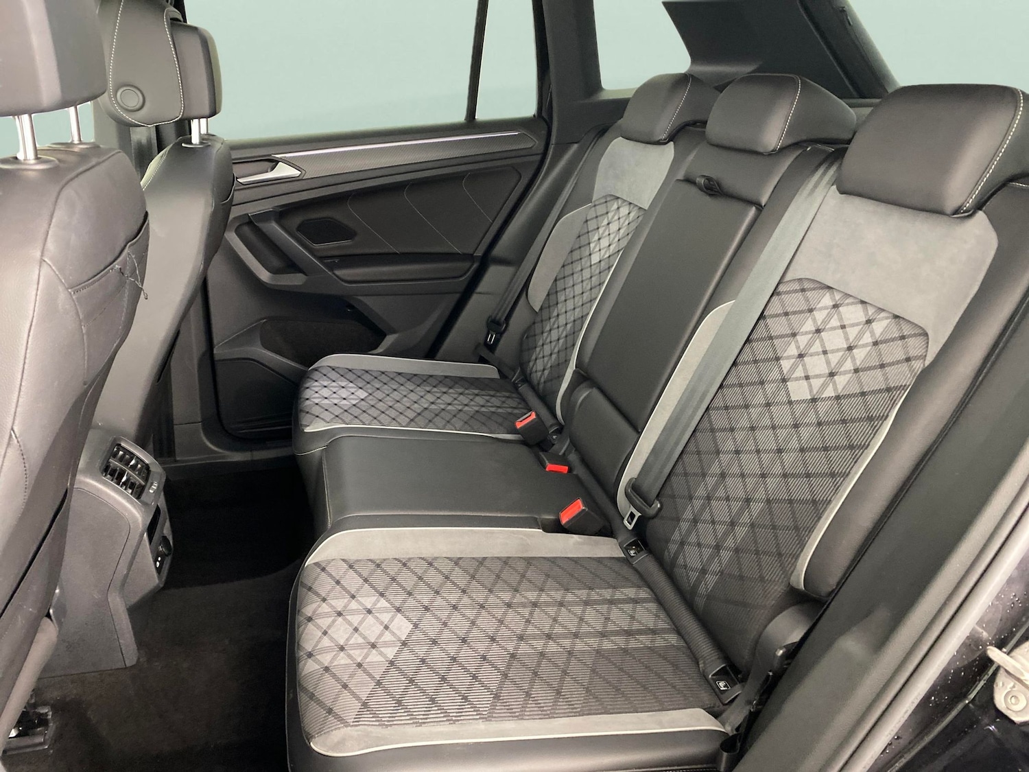 Used Volkswagen Tiguan 2023 for sale - 77106330: Photo 23