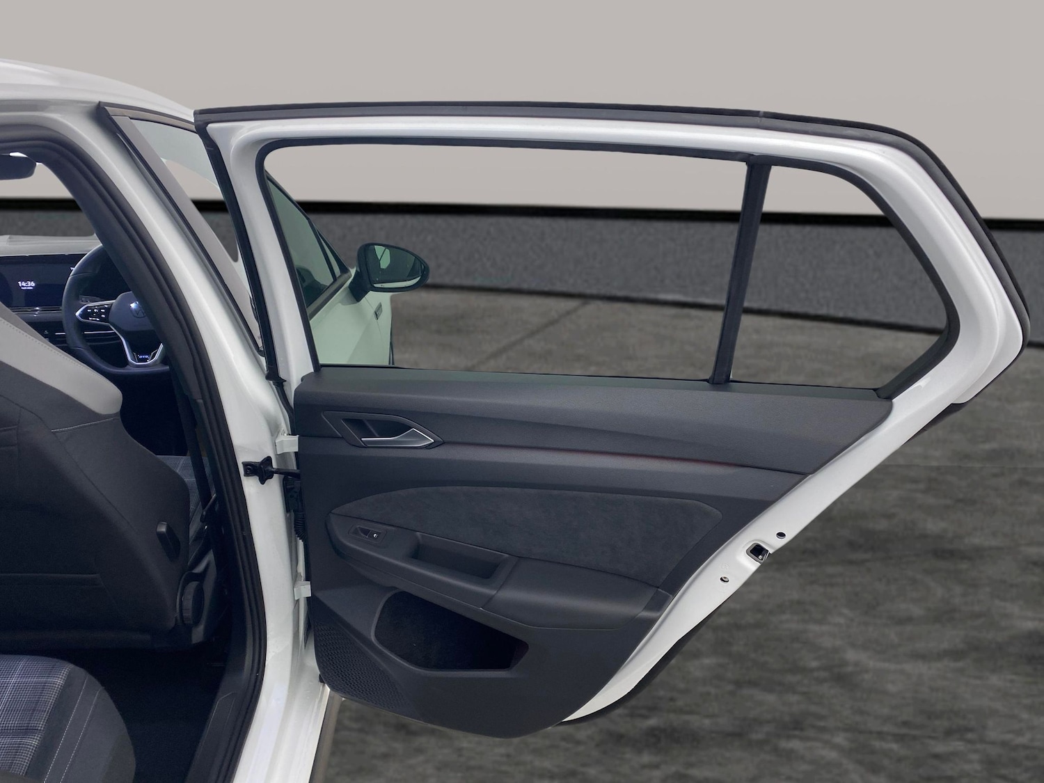 Used Volkswagen Golf 2024 for sale - 77294903: Photo 25