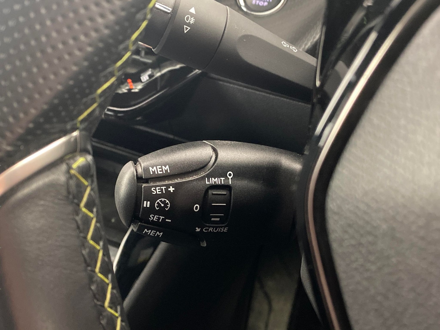 Used Peugeot E-2008 2024 for sale - 76693988: Photo 18