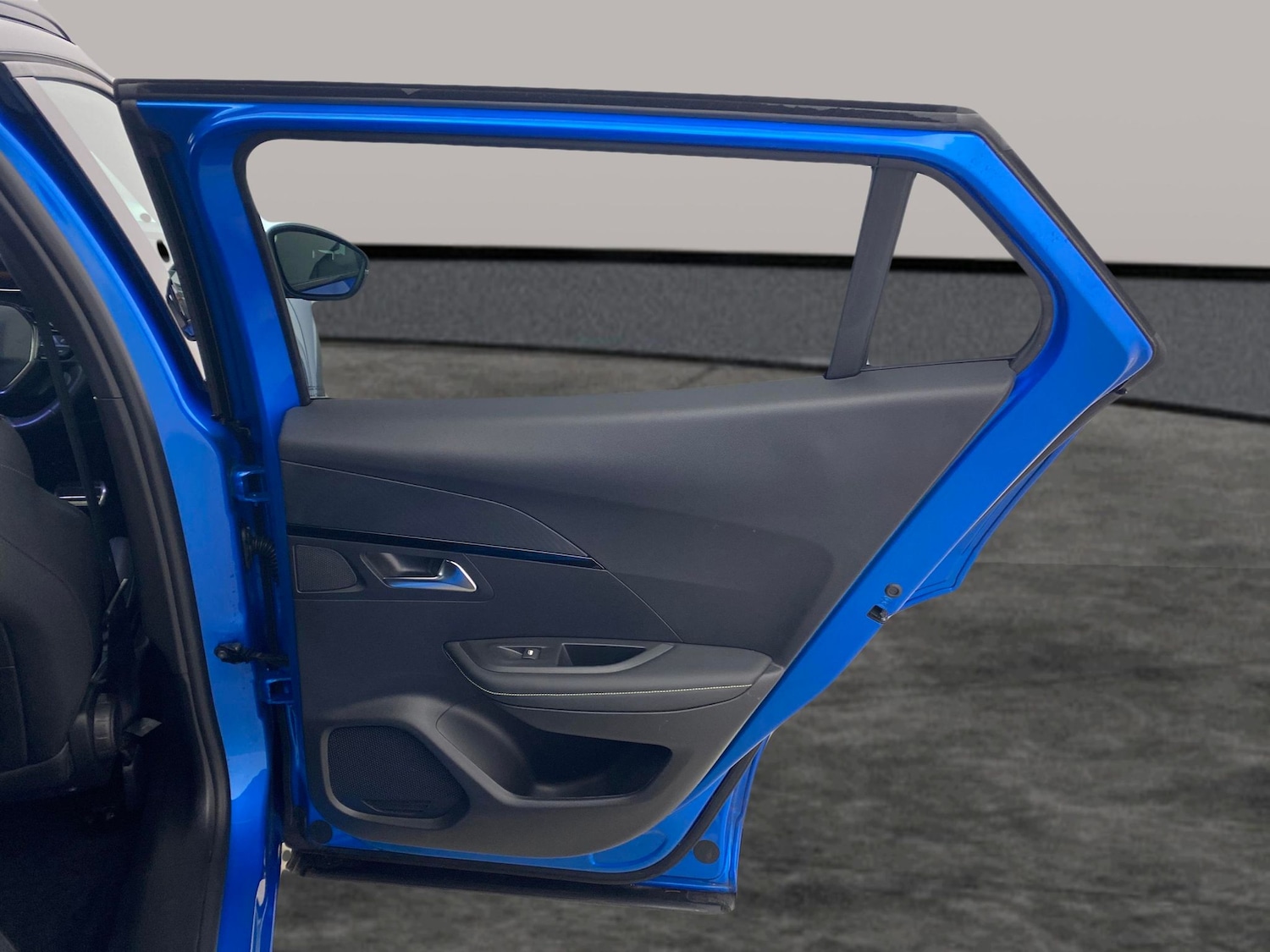 Used Peugeot E-2008 2024 for sale - 76693988: Photo 28