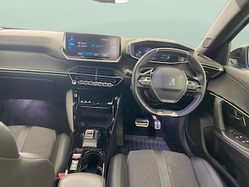 Used Peugeot 2008 2024 for sale - 76693988: Photo