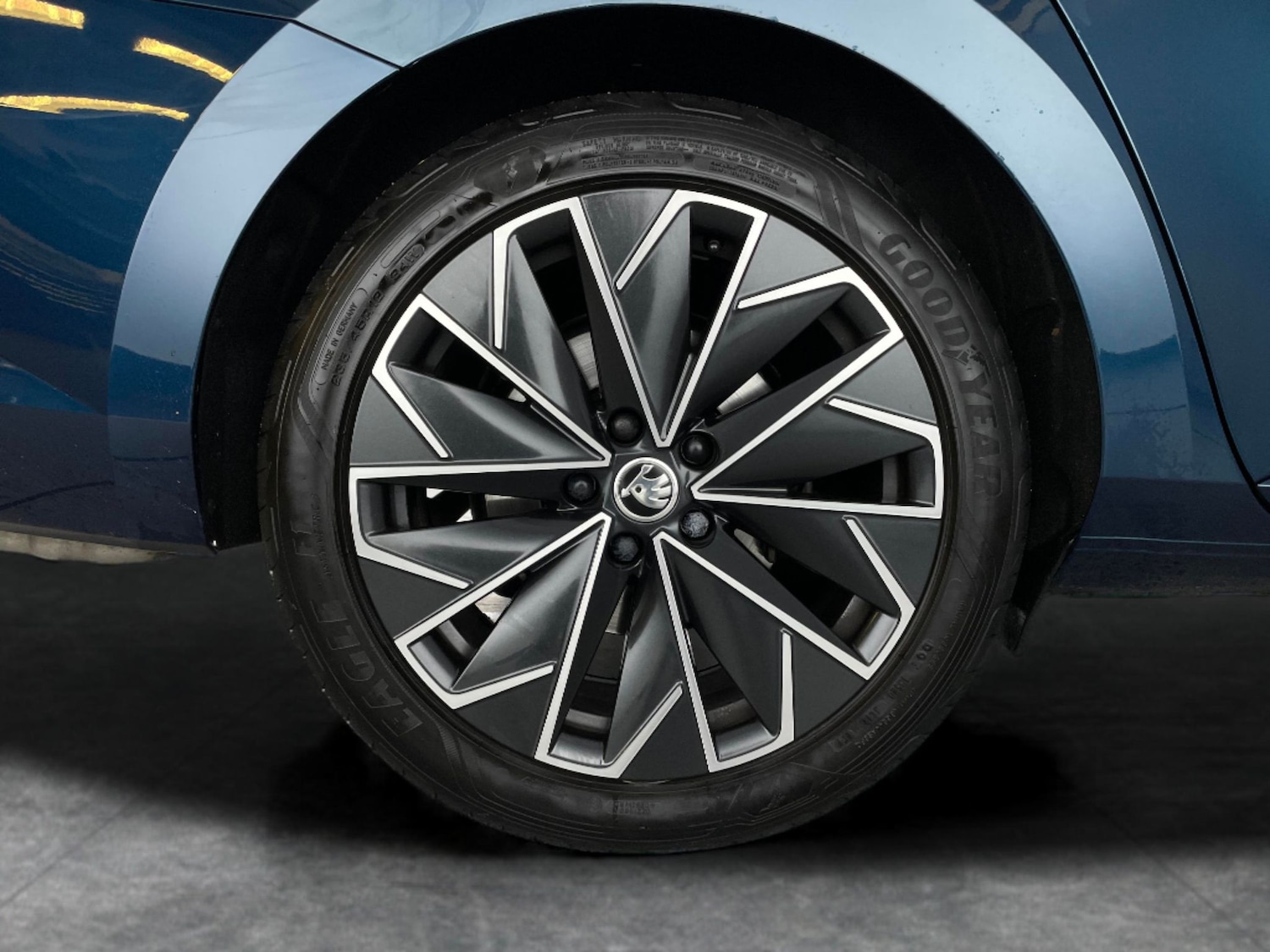 Used Skoda Superb 2023 for sale - 76940307: Photo 34