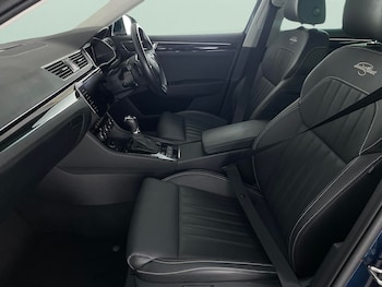 Used Skoda Superb 2023 for sale - 76940307: Photo