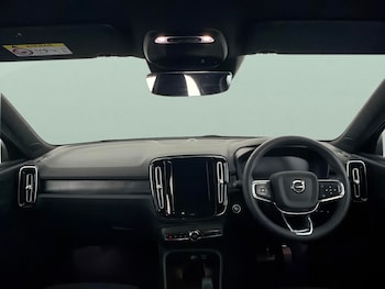 Used Volvo XC40 2023 for sale - 79490785: Photo