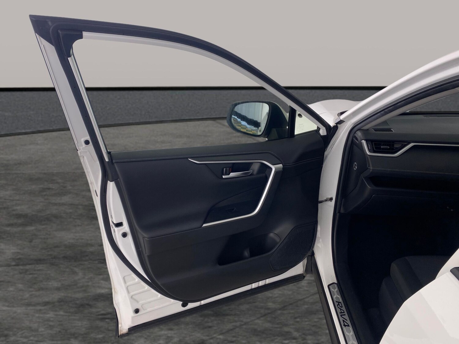 Used Toyota RAV4 2021 for sale - 78095604: Photo 22