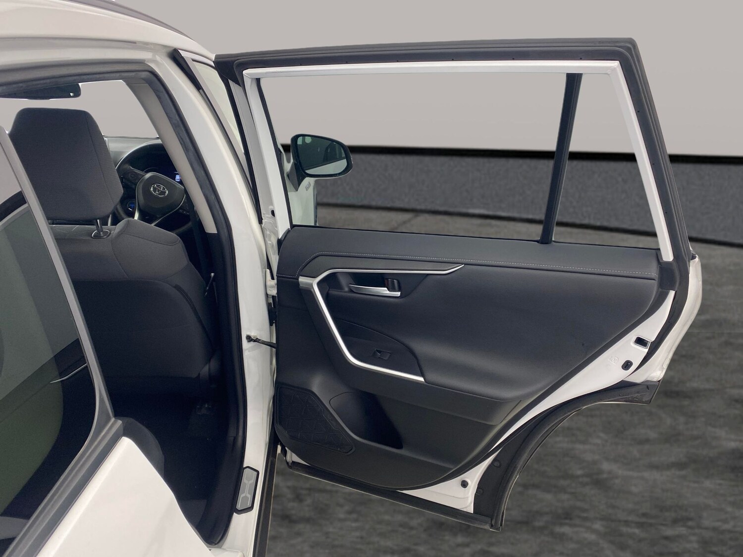 Used Toyota RAV4 2021 for sale - 78095604: Photo 25