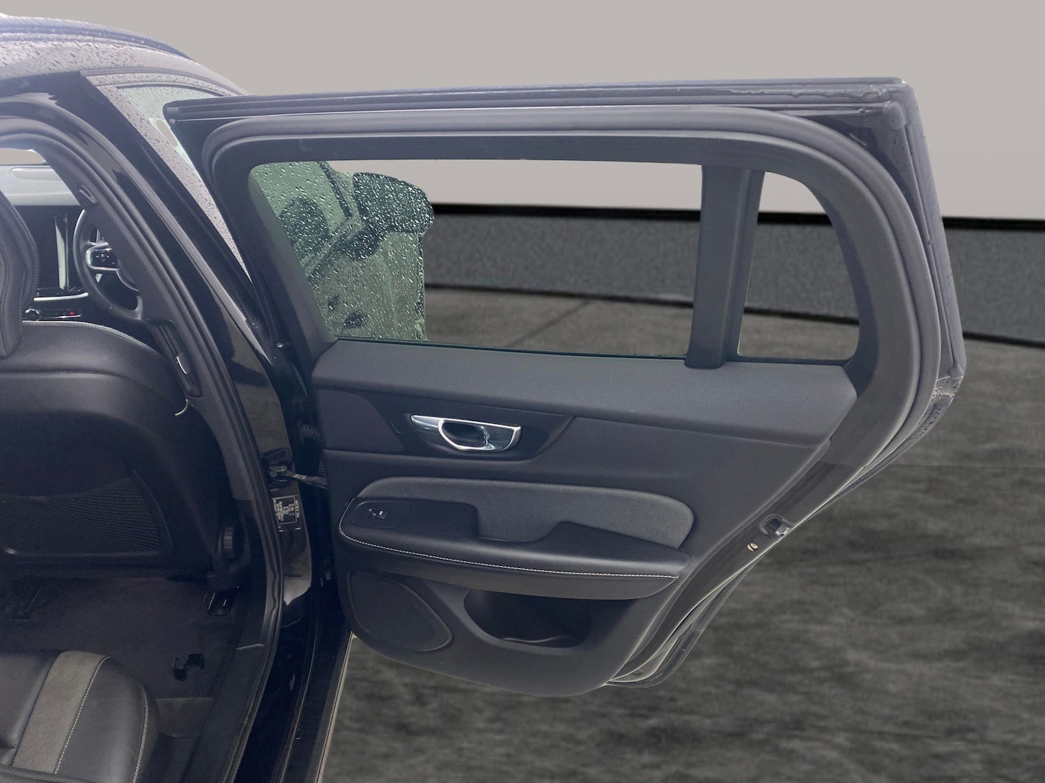 Used Volvo V60 2021 for sale - 77298024: Photo 23