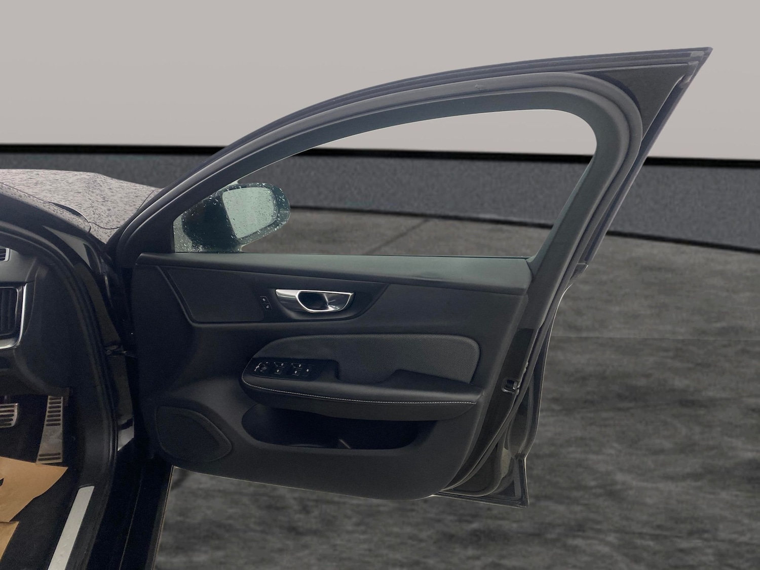 Used Volvo V60 2021 for sale - 77298024: Photo 24