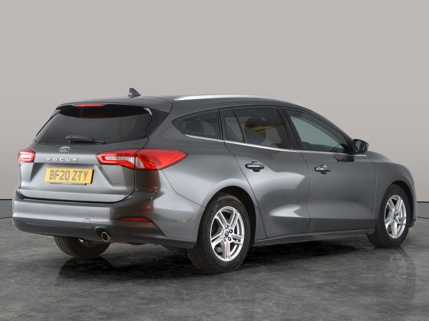 Used Ford Focus 2020 for sale - 76941160: Photo 9