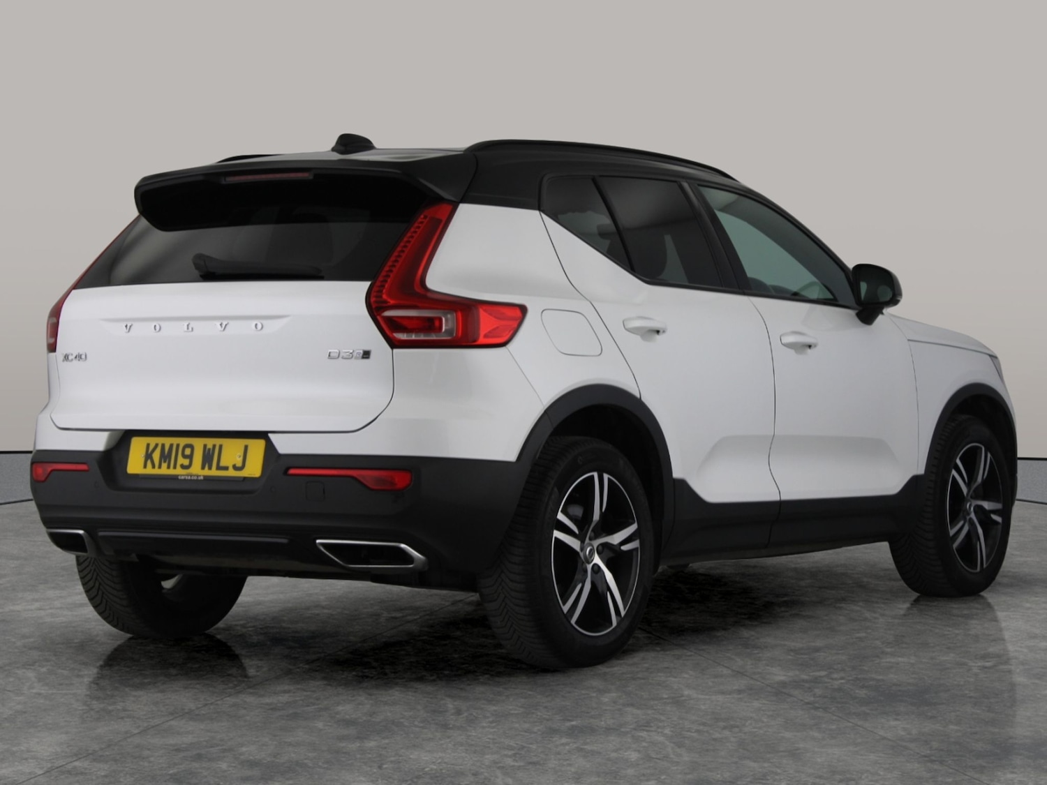 Used Volvo XC40 2019 for sale - 76105231: Photo 11