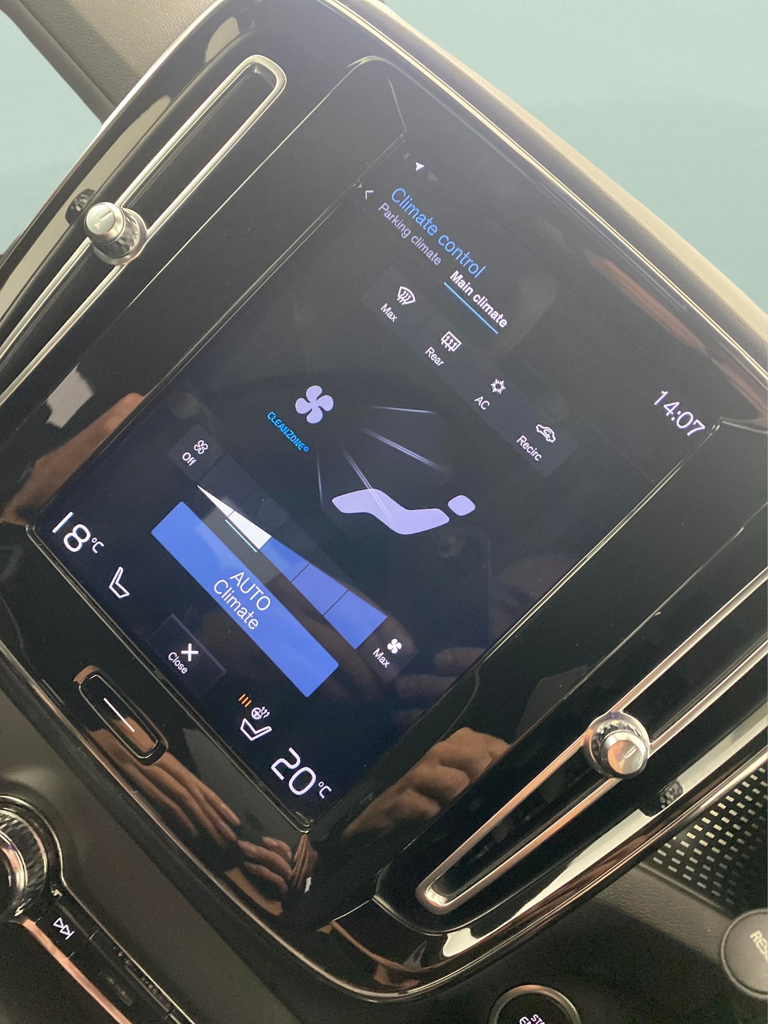 Used Volvo XC40 2019 for sale - 76105231: Photo 25