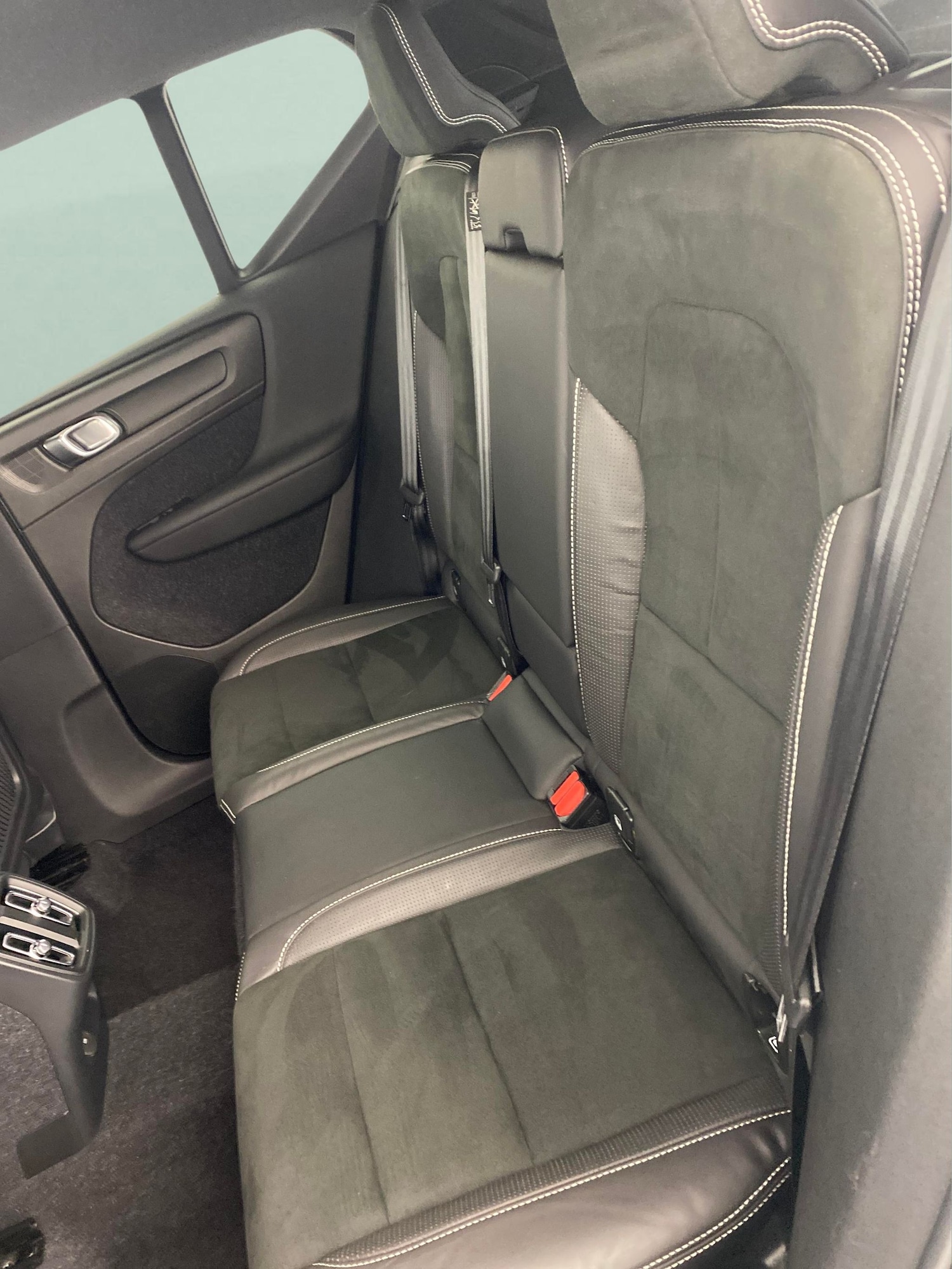 Used Volvo XC40 2019 for sale - 76105231: Photo 35
