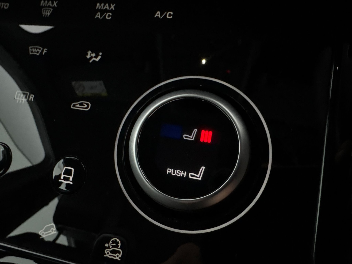 Used Land Rover Range Rover Evoque 2022 for sale - 76819025: Photo 18