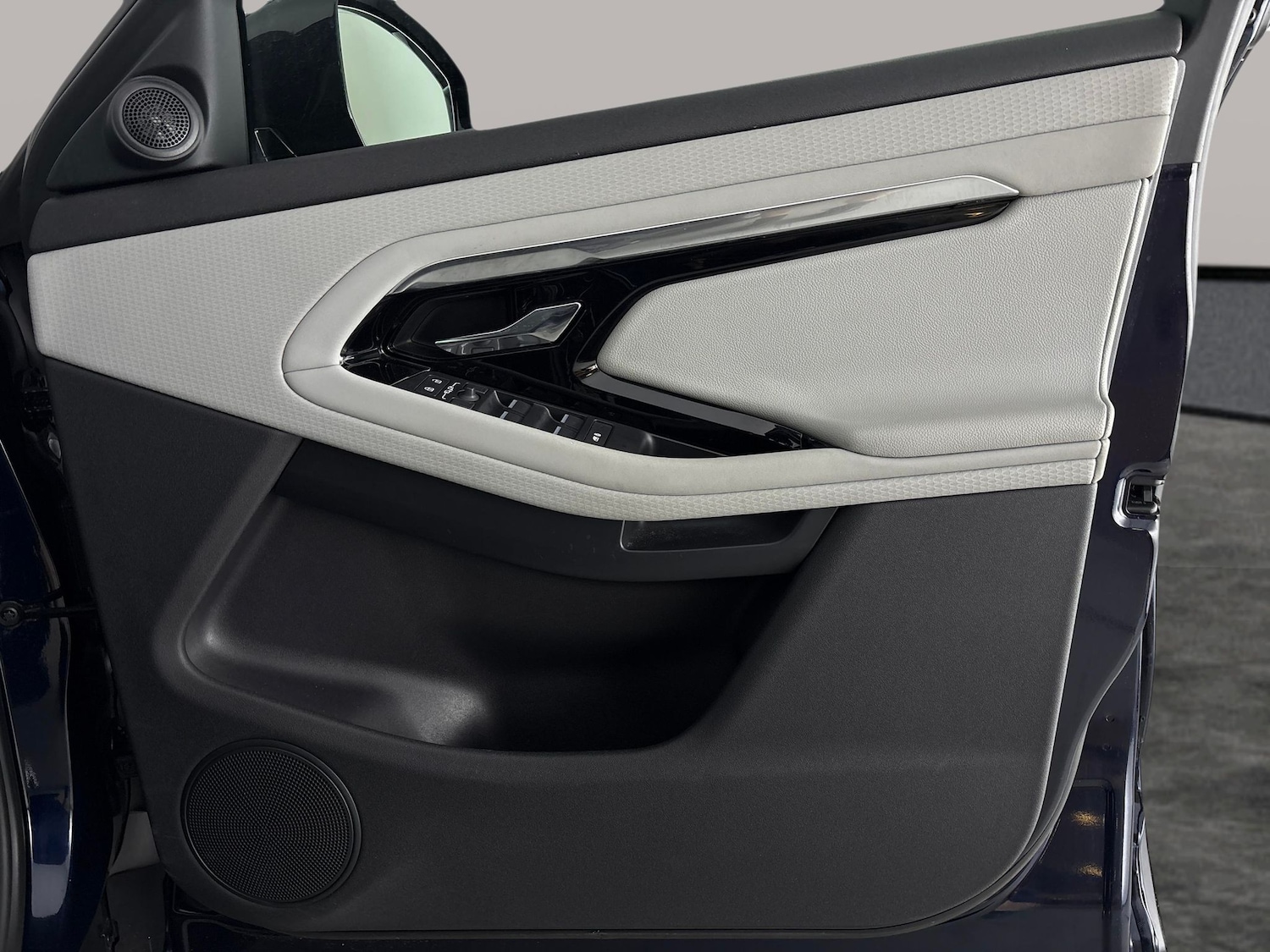 Used Land Rover Range Rover Evoque 2022 for sale - 76819025: Photo 32