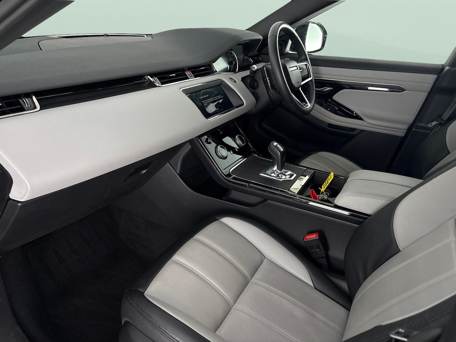 Used Land Rover Range Rover Evoque 2022 for sale - 76819025: Photo 4