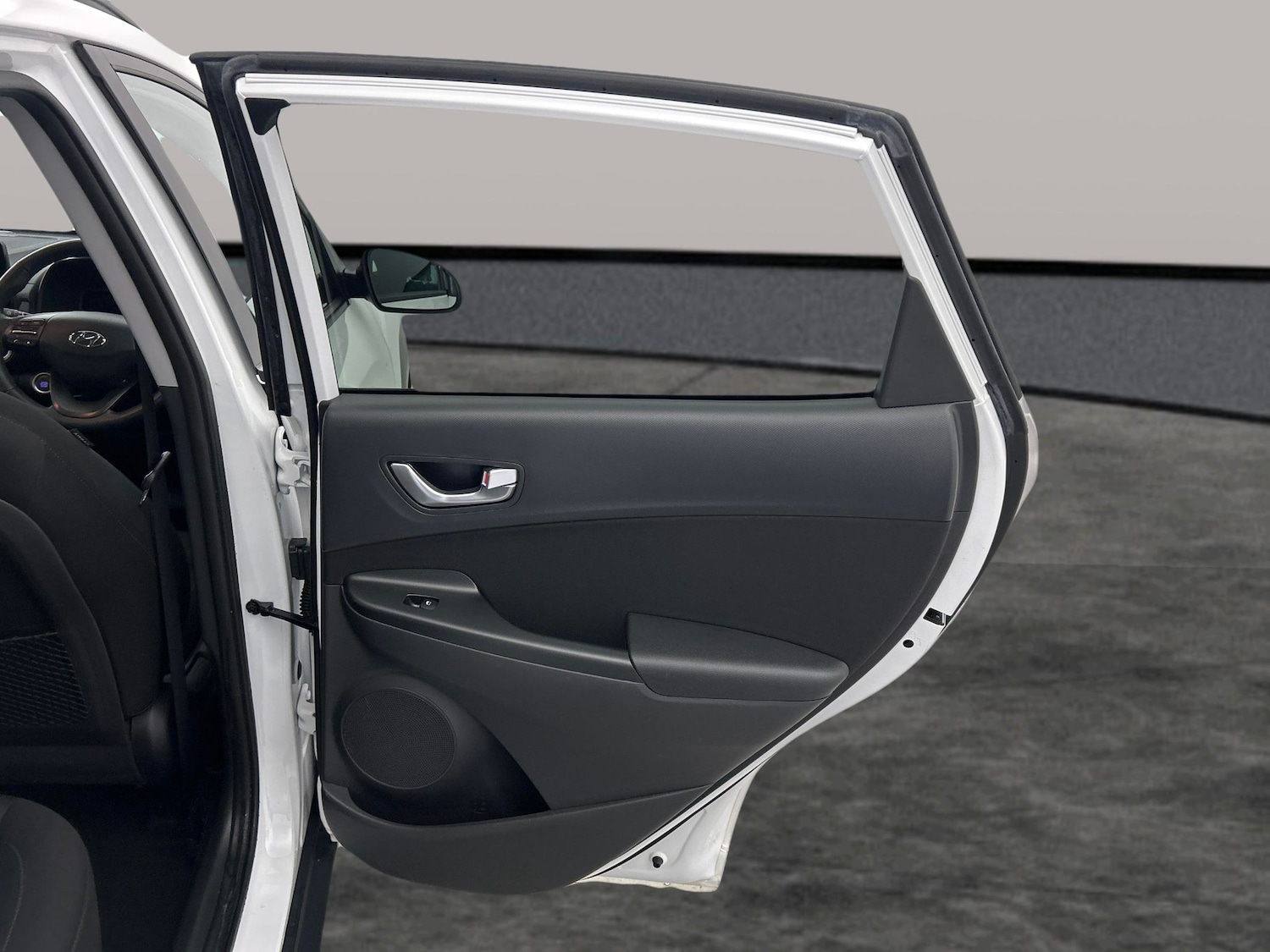 Used Hyundai KONA 2023 for sale - 76627602: Photo 28