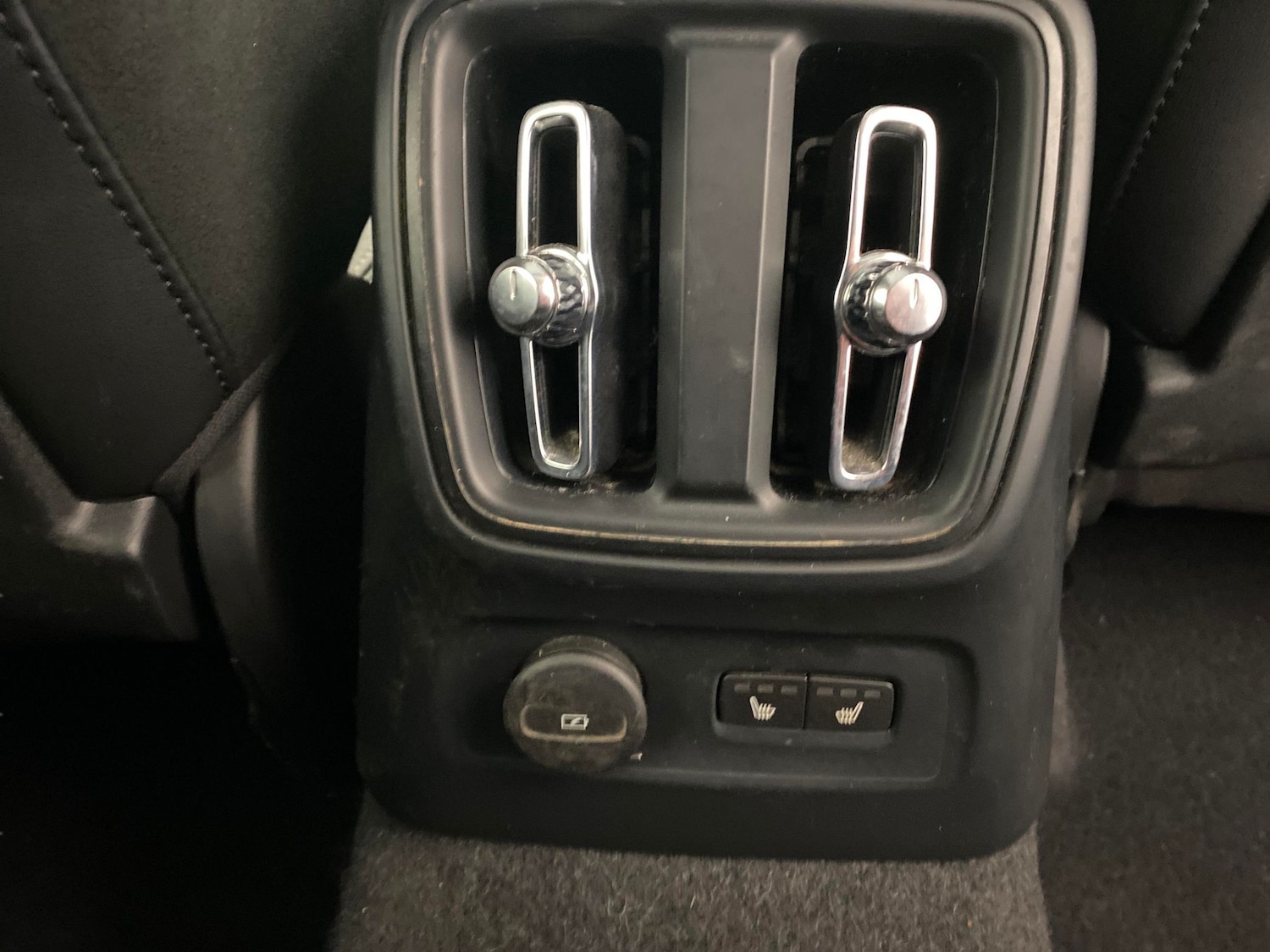 Used Volvo XC40 2022 for sale - 78028358: Photo 14