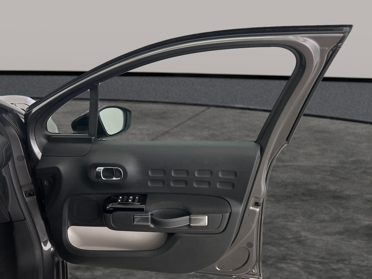 Used Citroen C3 2023 for sale - 77103804: Photo 25