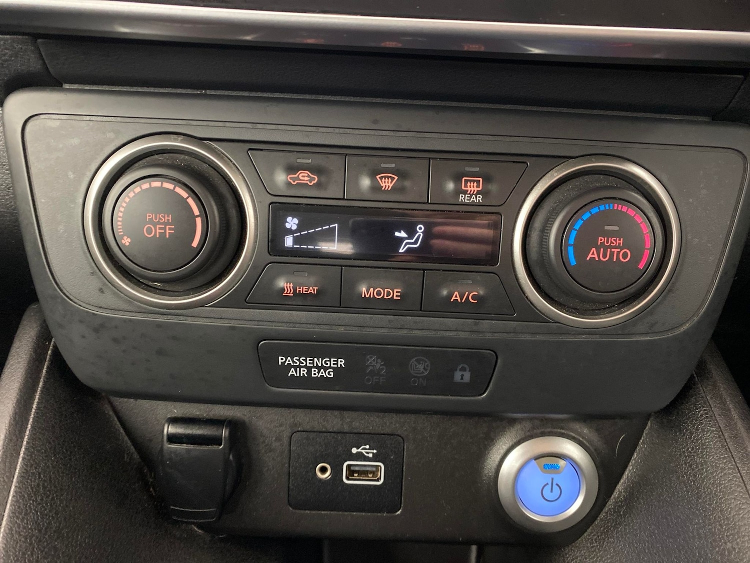 Used Nissan Leaf 2022 for sale - 76507973: Photo 17