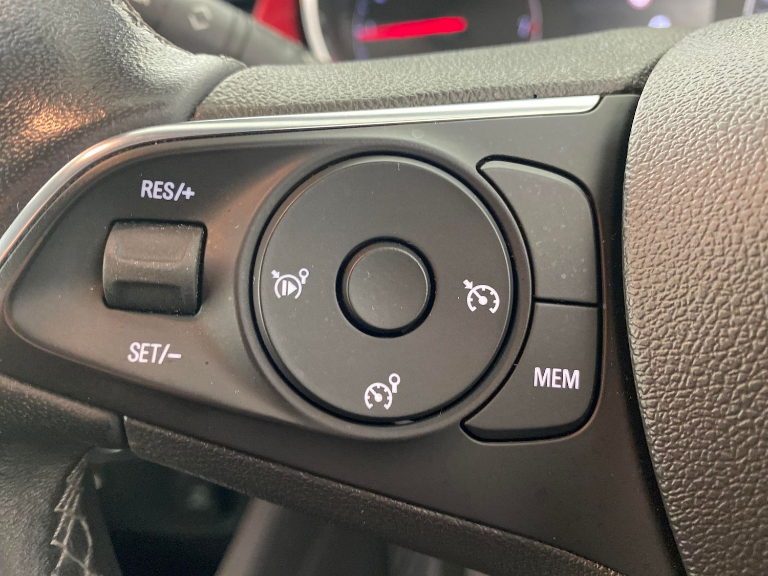 Used Vauxhall Crossland 2023 for sale - 76650871: Photo 19