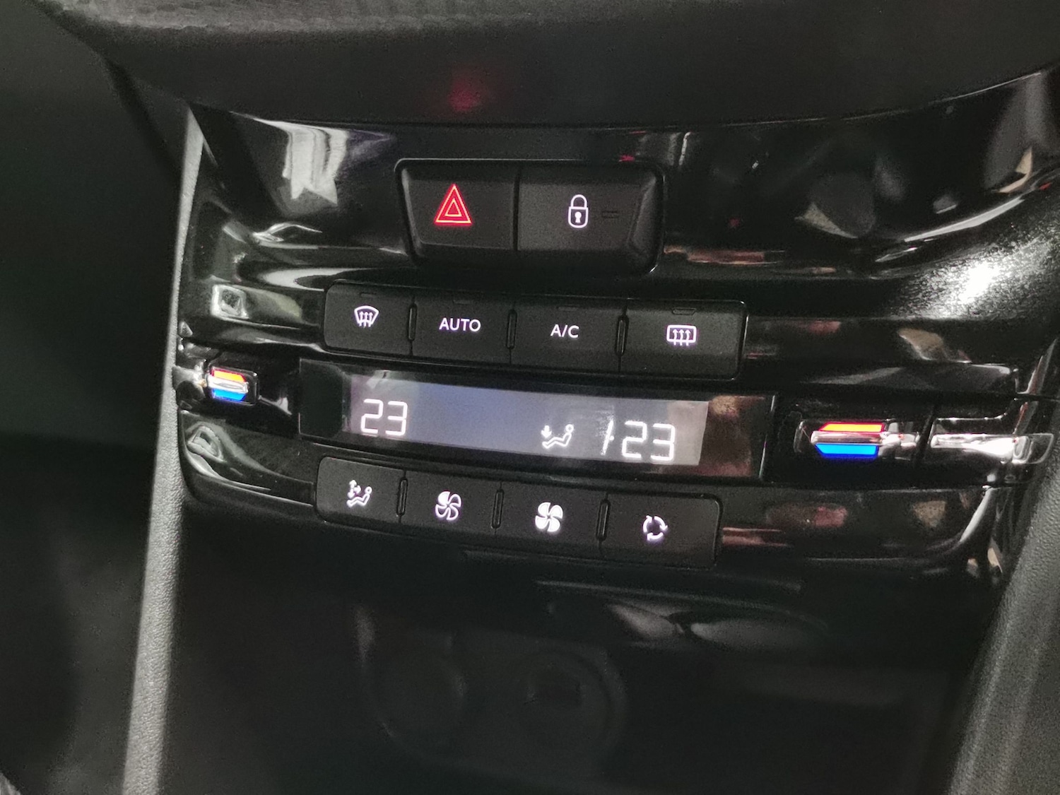 Used Peugeot 2008 2019 for sale - 76452533: Photo 21