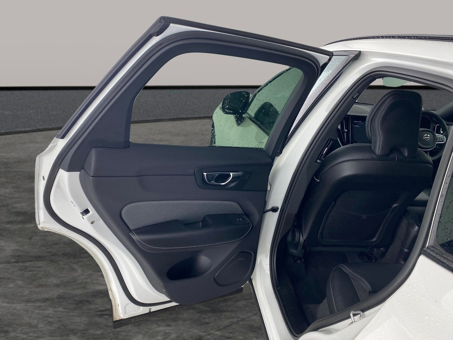 Used Volvo XC60 2021 for sale - 77446833: Photo 23