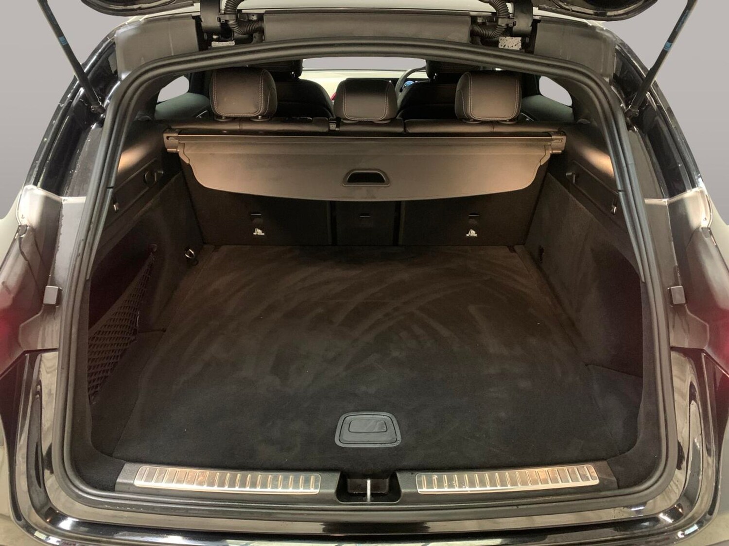 Used Mercedes-Benz EQC 2023 for sale - 77460872: Photo 32