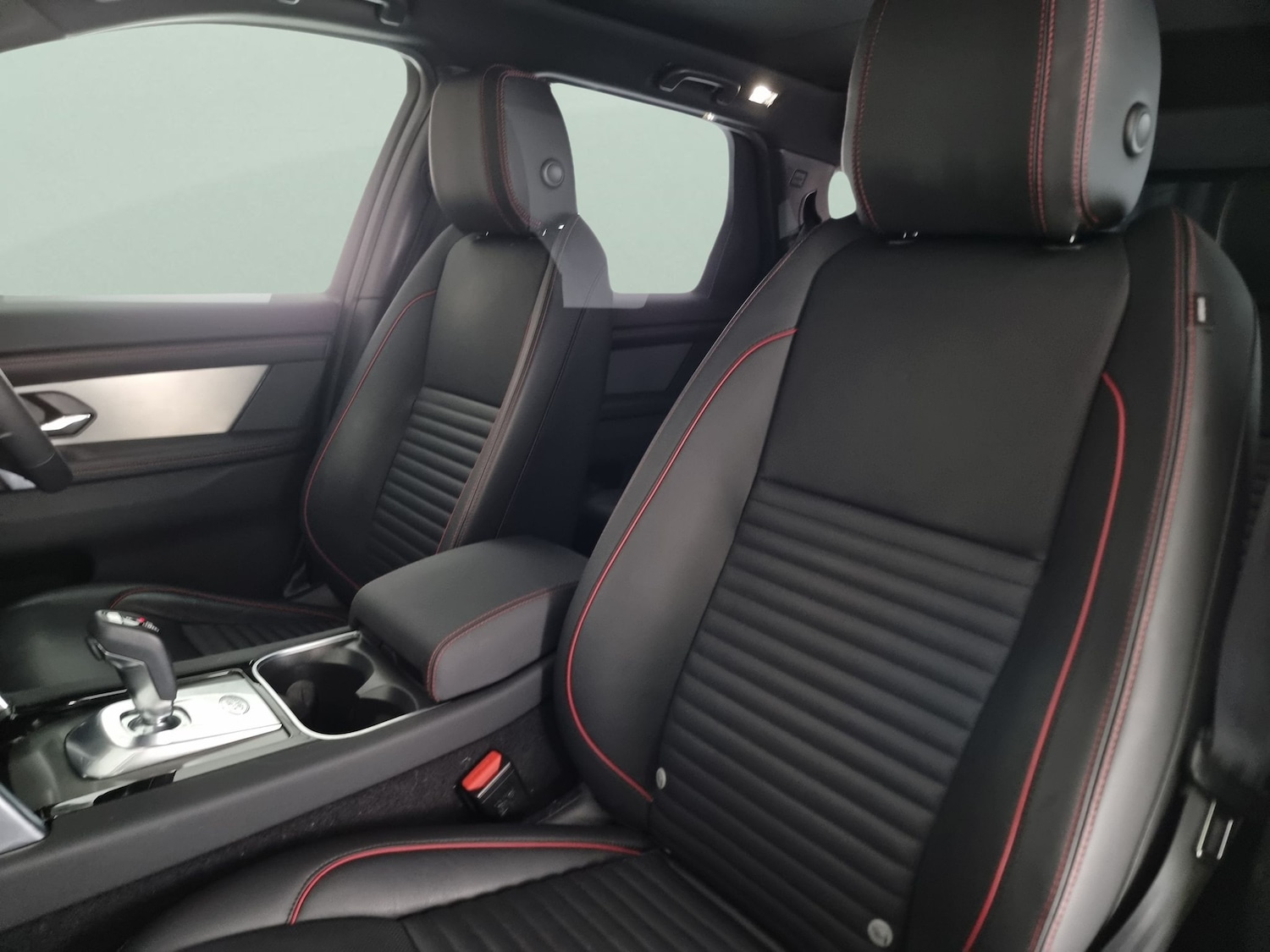 Used Land Rover Discovery Sport 2022 for sale - 77272086: Photo 8