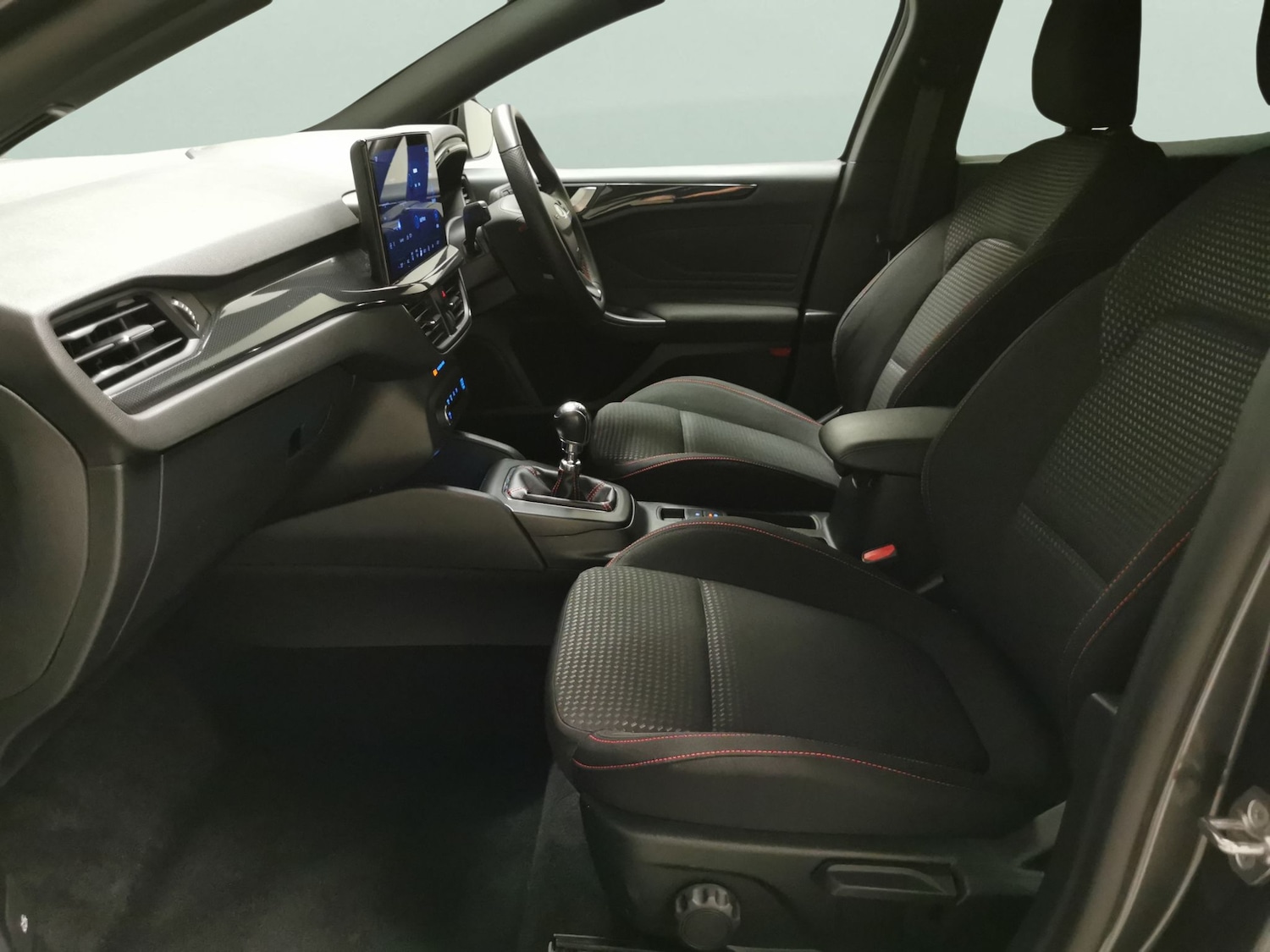 Used Ford Focus 2023 for sale - 76356074: Photo 4