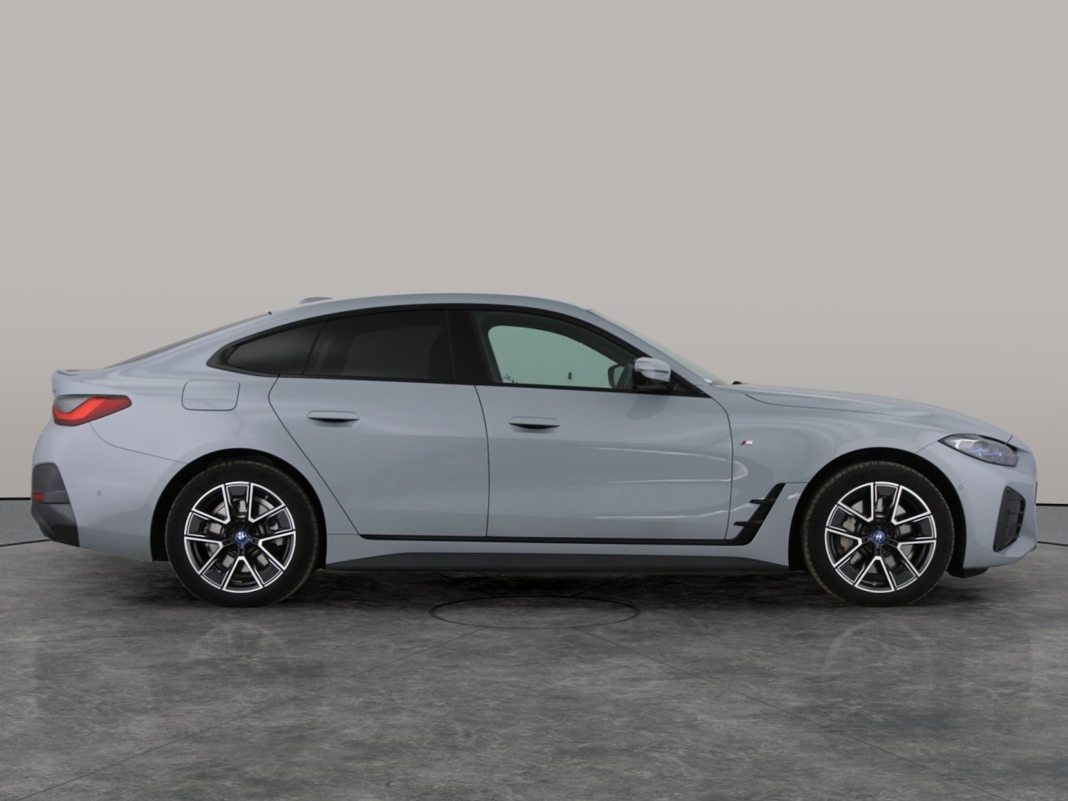 Used BMW i4 2024 for sale - 76905844: Photo 10