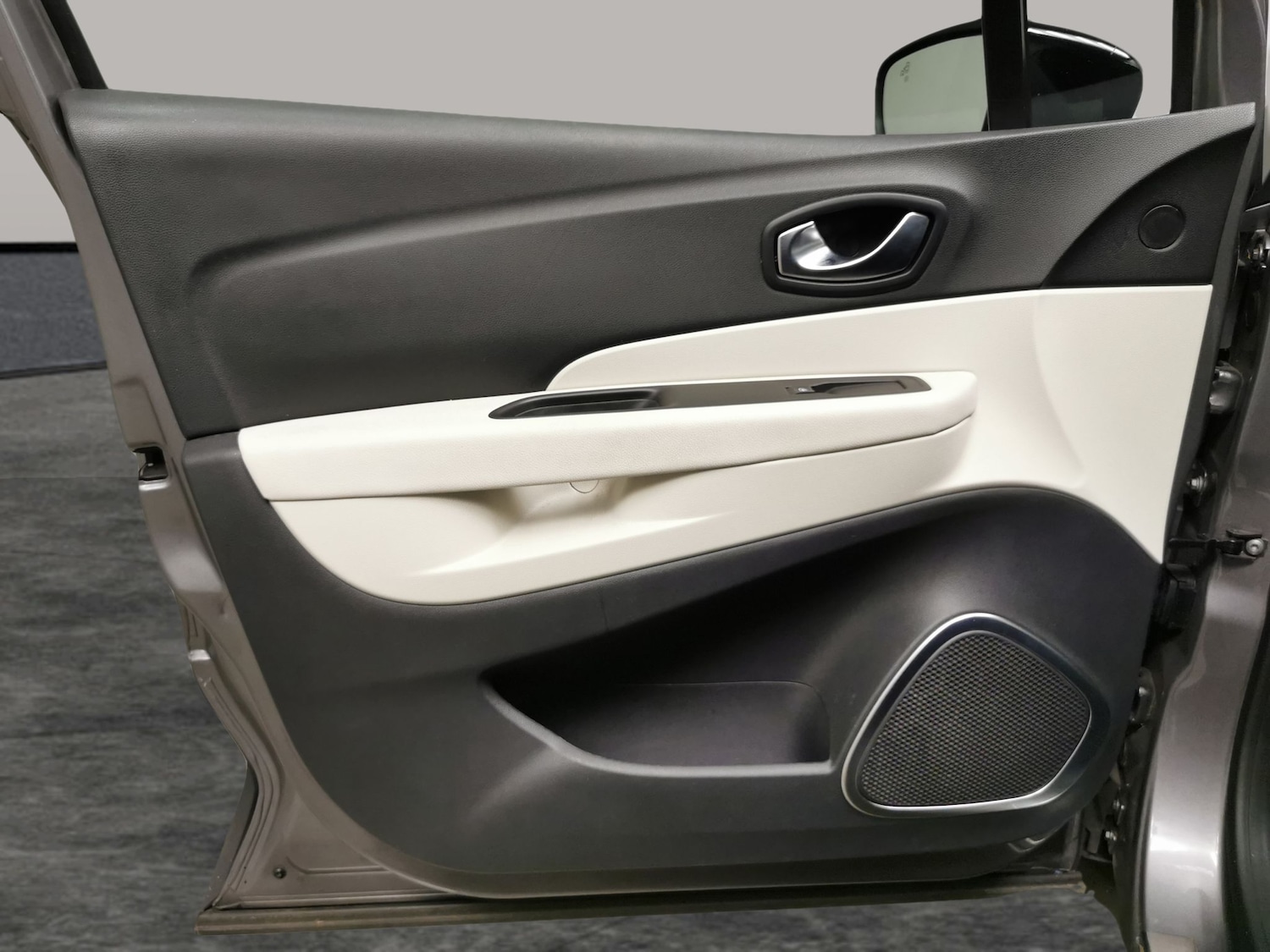 Vehicle 37