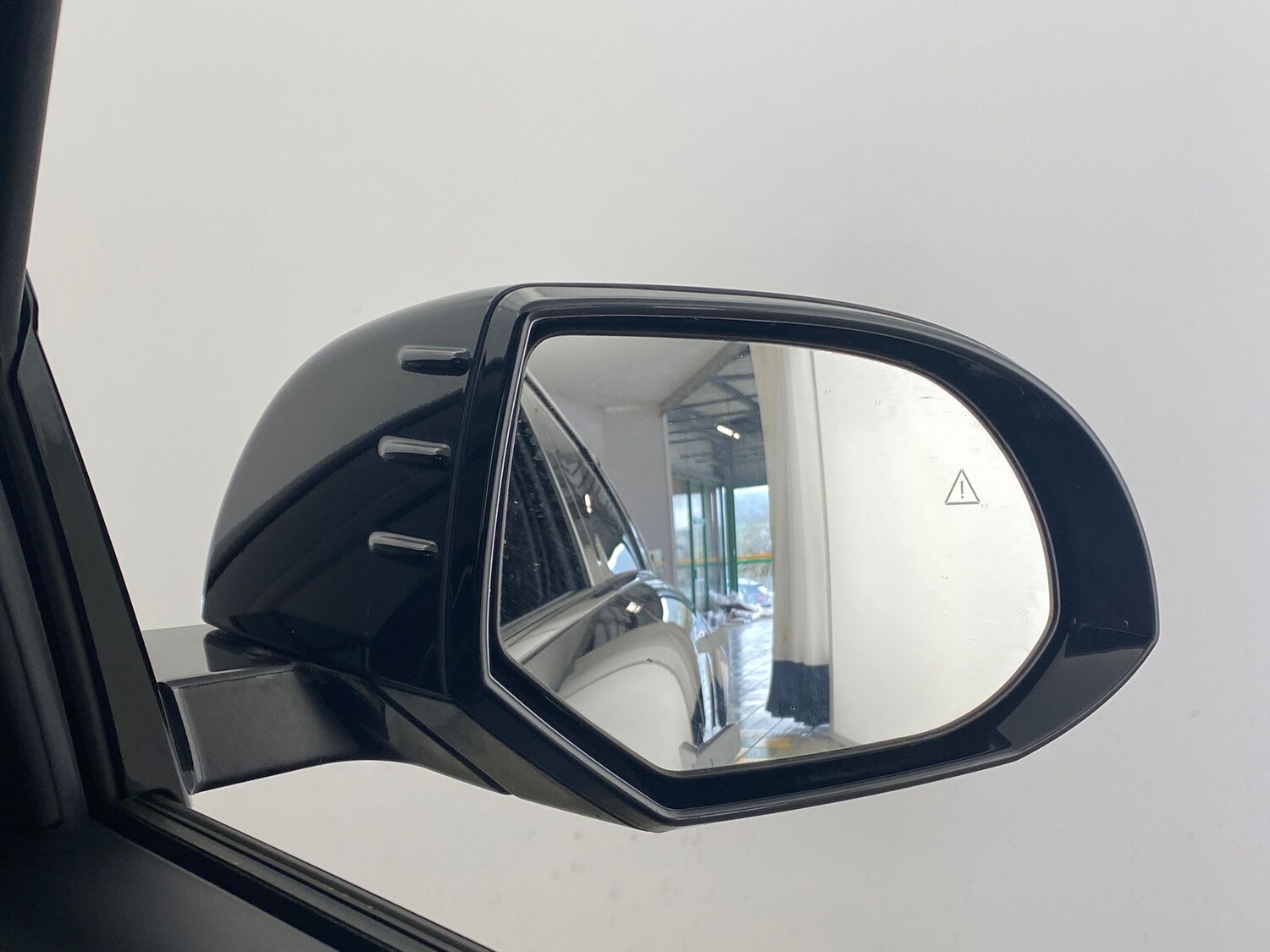 Used Hyundai IONIQ 6 2024 for sale - 77951100: Photo 17