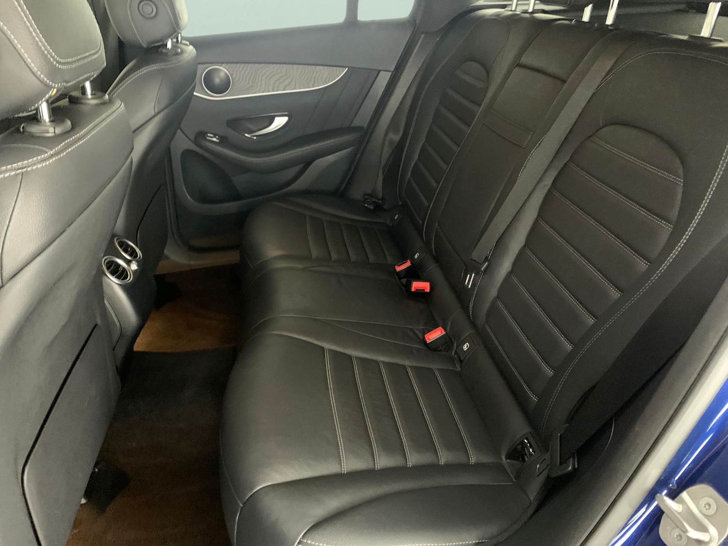 Used Mercedes-Benz GLC 2020 for sale - 76603214: Photo 30