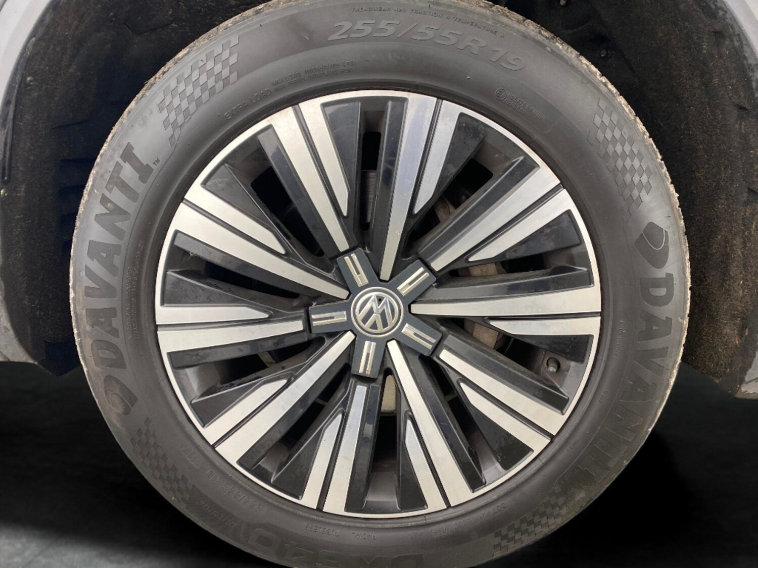 Used Volkswagen Touareg for sale - 77676930: Photo 21