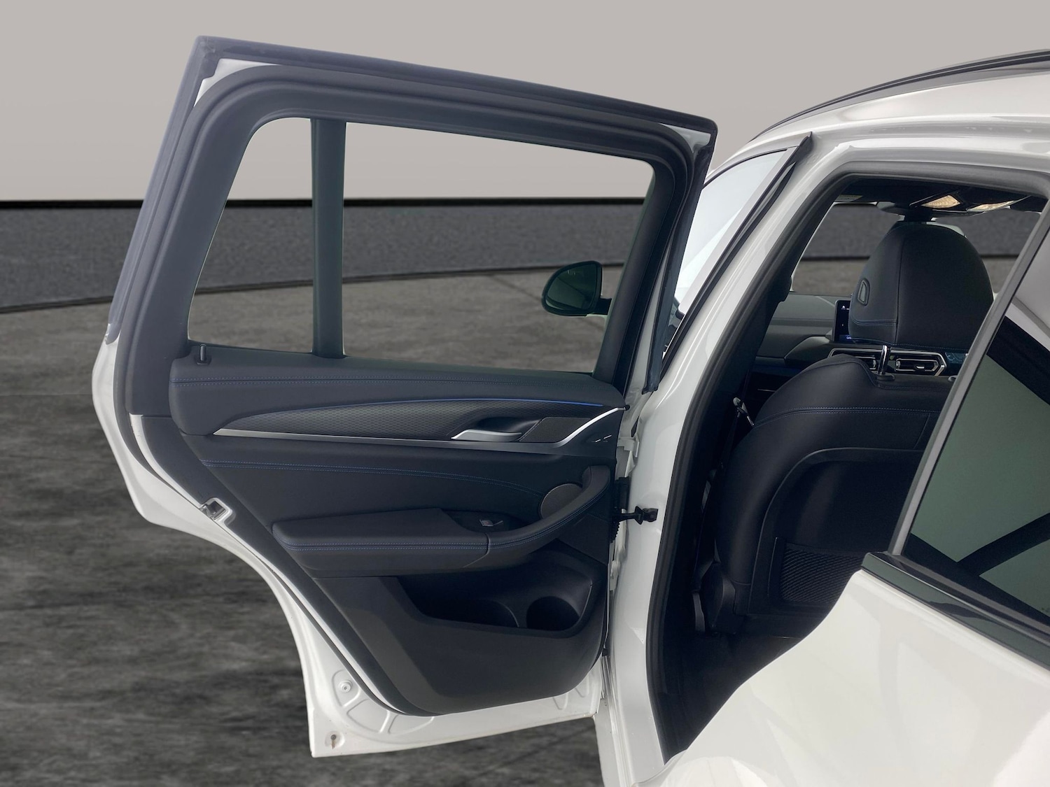 Used BMW iX3 2023 for sale - 77198701: Photo 29