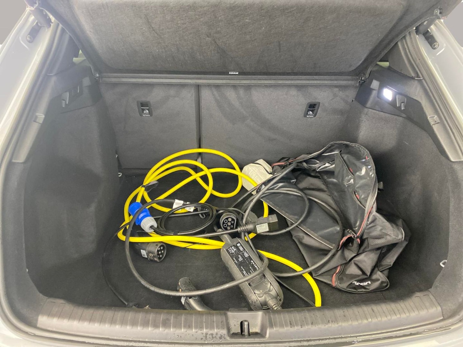 Used Audi Q4 e-tron 2023 for sale - 76384828: Photo 9