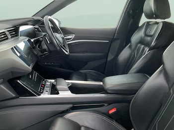 Used Audi e-tron 2022 for sale - 76847599: Photo