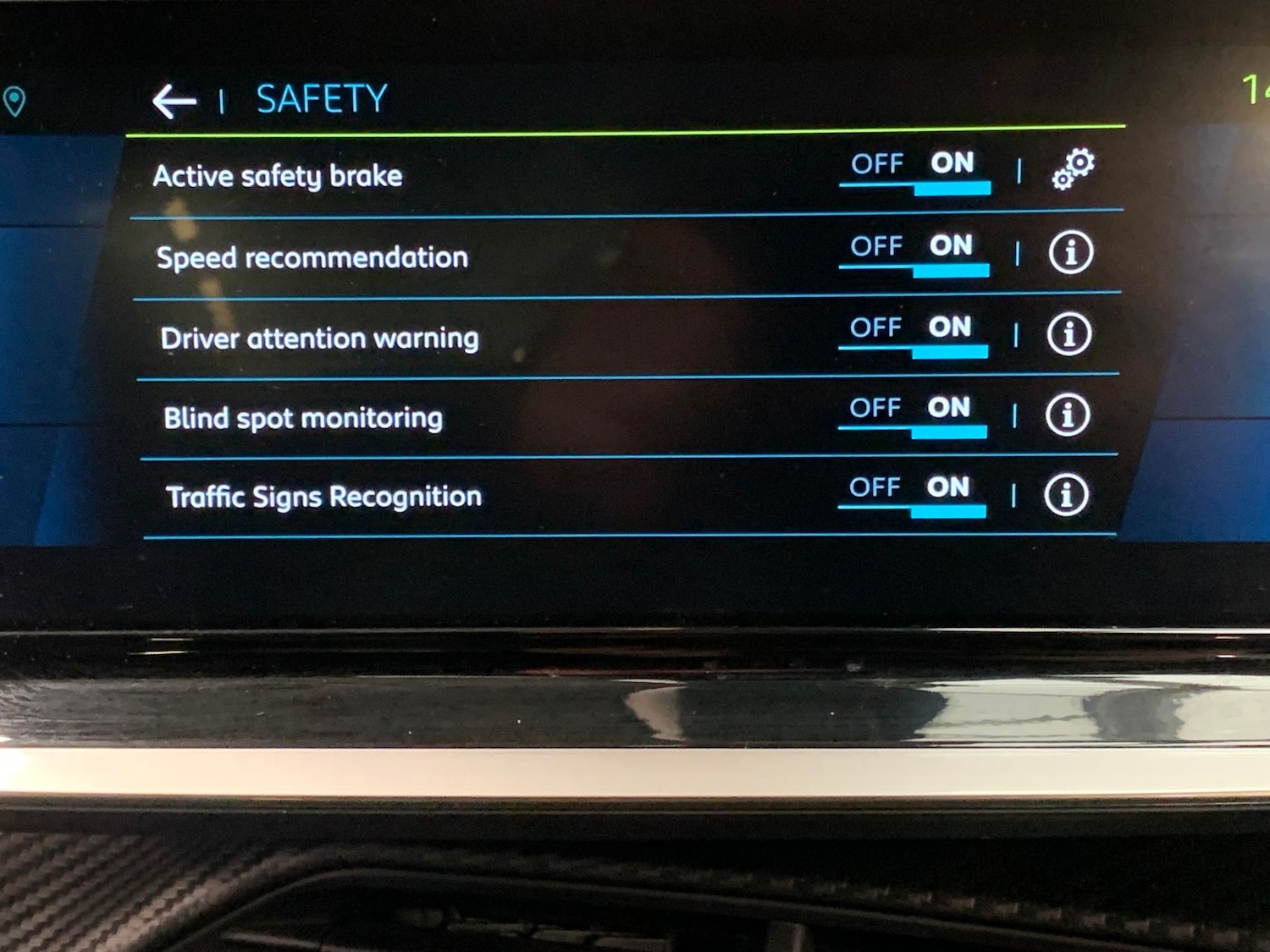 Used Peugeot E-2008 2022 for sale - 76577885: Photo 18