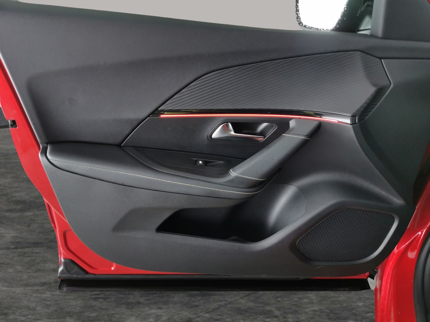 Used Peugeot E-2008 2022 for sale - 76577885: Photo 28