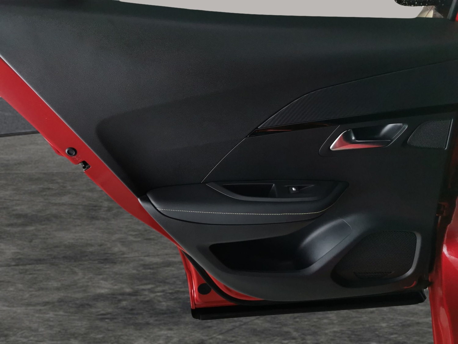 Used Peugeot E-2008 2022 for sale - 76577885: Photo 29