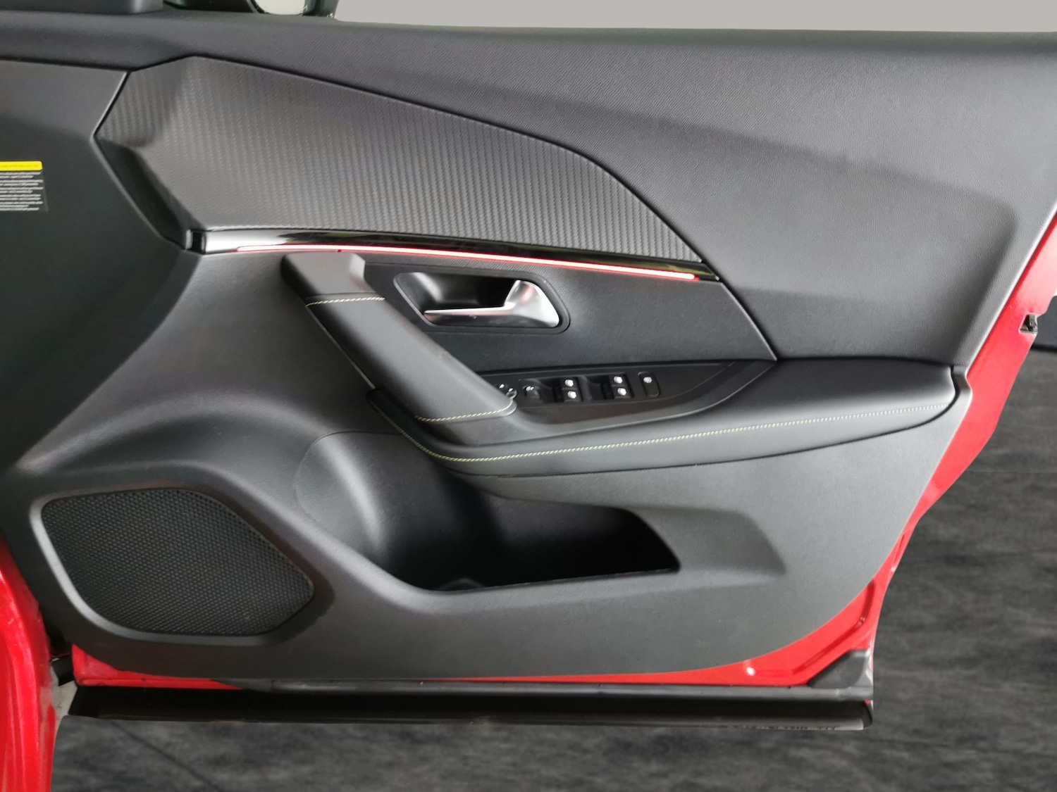 Used Peugeot E-2008 2022 for sale - 76577885: Photo 31