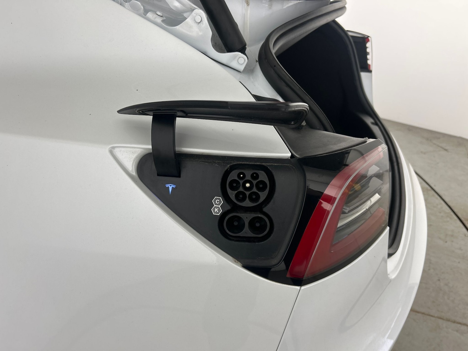 Used Tesla Model 3 for sale - 77962956: Photo 22