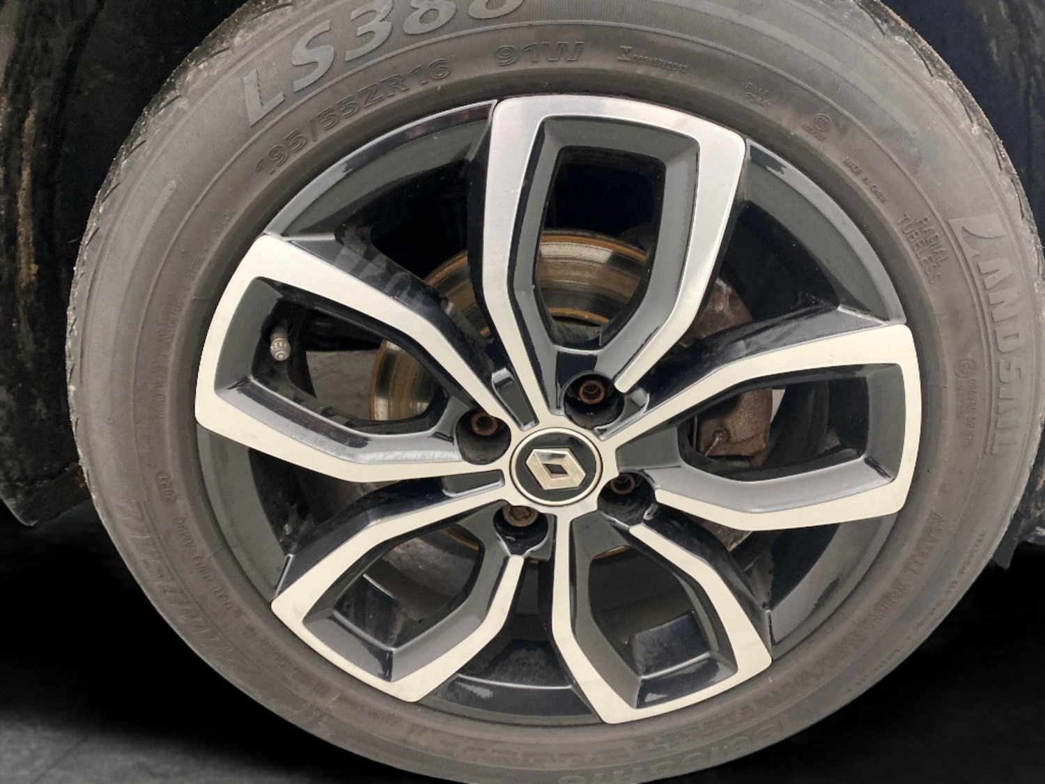 Used Renault Clio 2019 for sale - 76984532: Photo 18