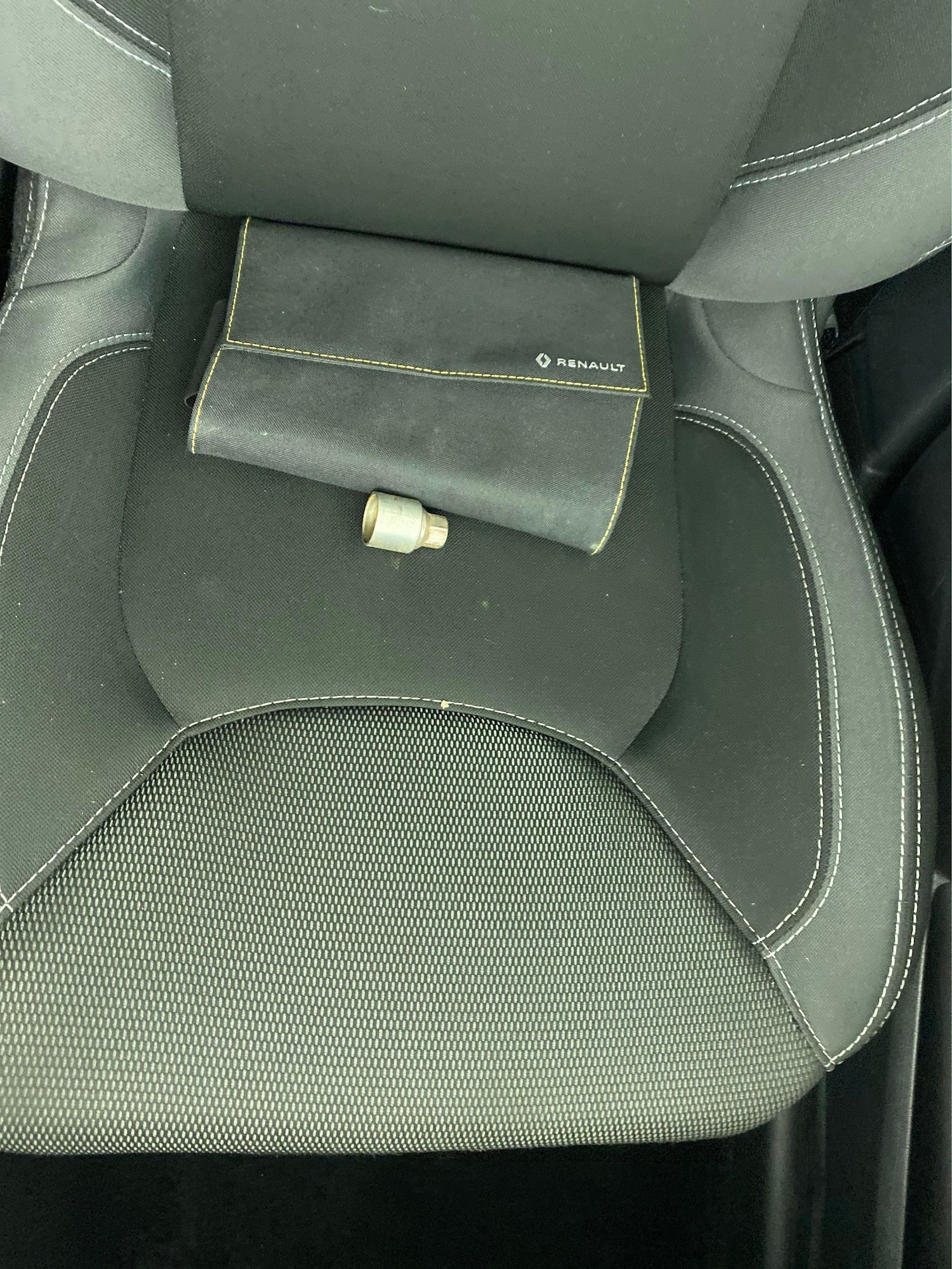 Used Renault Clio 2019 for sale - 76984532: Photo 25