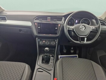 Used Volkswagen Tiguan 2018 for sale - 78542823: Photo