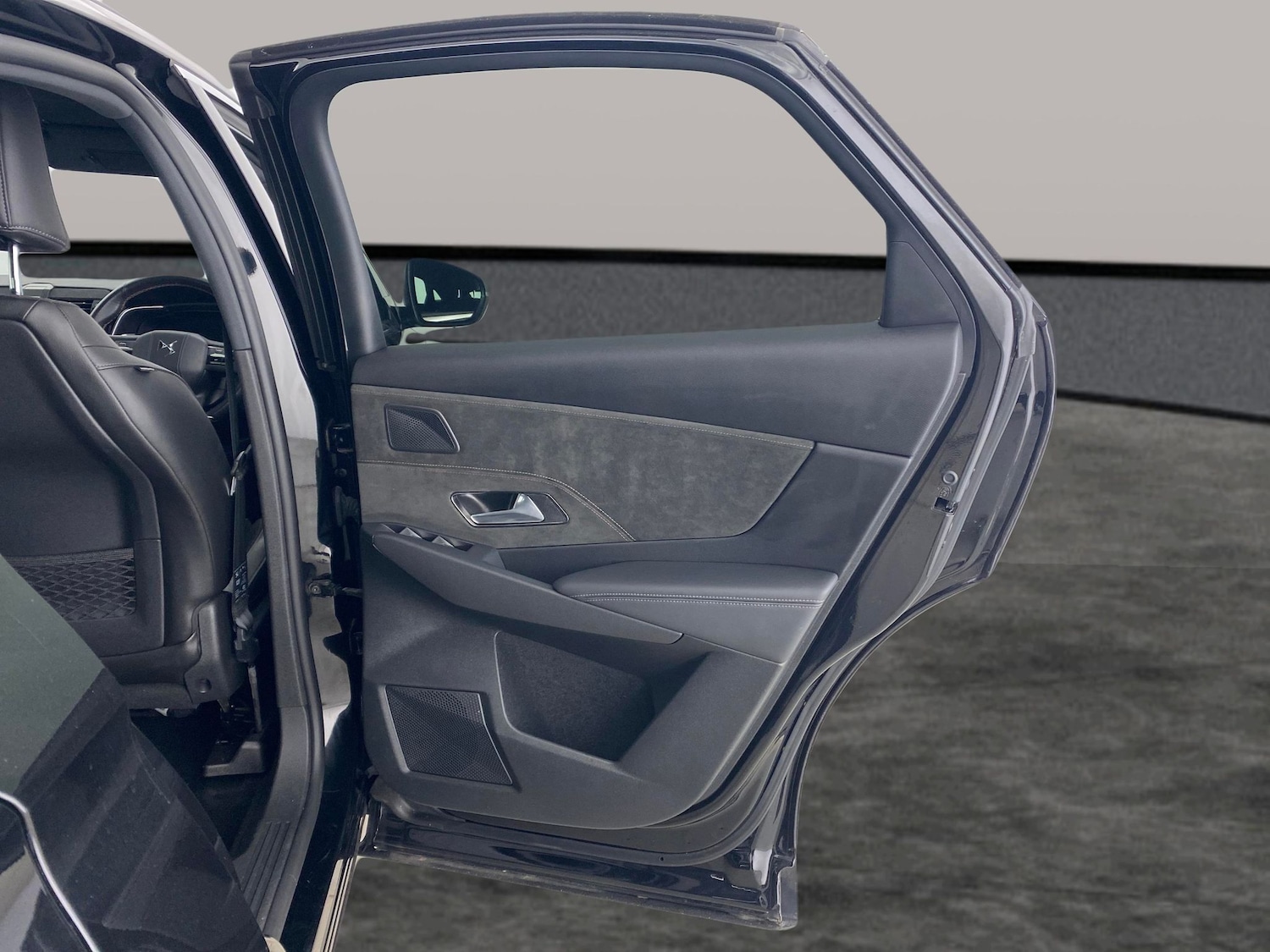 Used DS Automobiles DS 7 Crossback 2021 for sale - 77951088: Photo 28